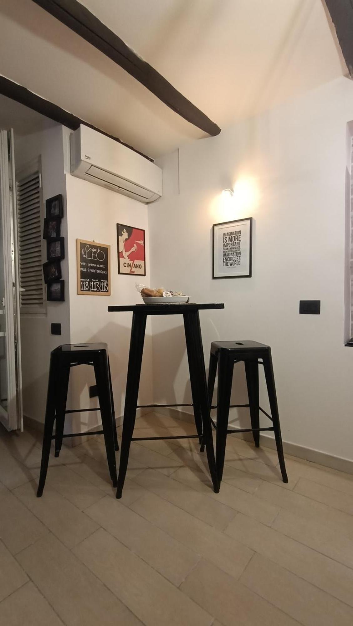 Apartamento La Casa Di Leo Nápoles Exterior foto
